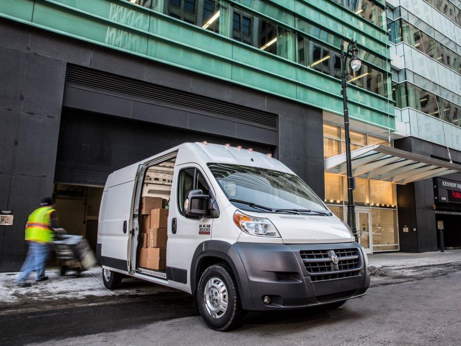  Dodge Ram ProMaster 3500 Cargo Van 2013 года  (фото 13 из 16)